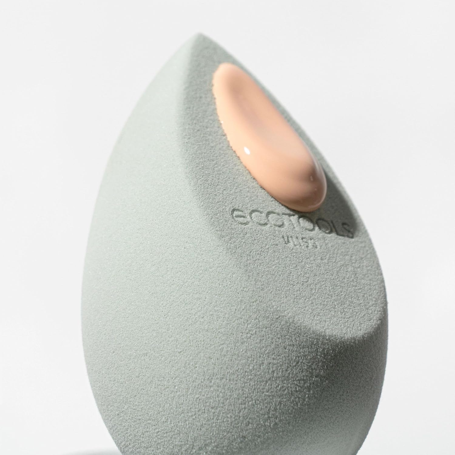 EcoTools Blurring Blender Makeup Sponge, Makeup Blending Sponge For Blurred Skin, For Liquid & Cream Foundation, Cloud Coverage Memory Foam, Eco Friendly, Latex Free, Cruelty-Free & Vegan 1 Count - Image 12