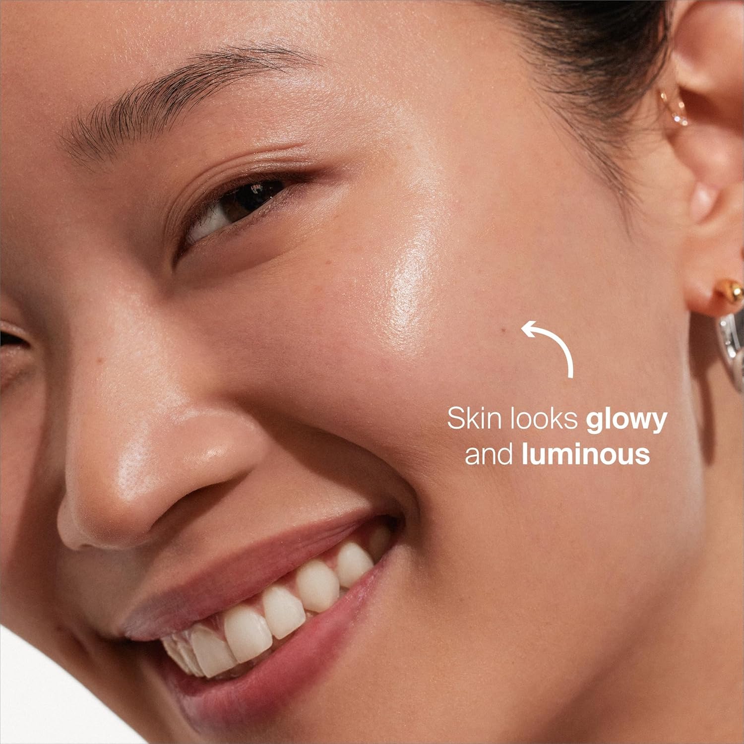Supergoop! Glowscreen SPF 40, Sunrise (Champagne Glow) - 1.7 fl oz - Glowy Primer + Broad Spectrum Sunscreen - Helps Filter Blue Light - Boosts Hydration with Hyaluronic Acid, Vitamin B5 & Niacinamide - Image 6